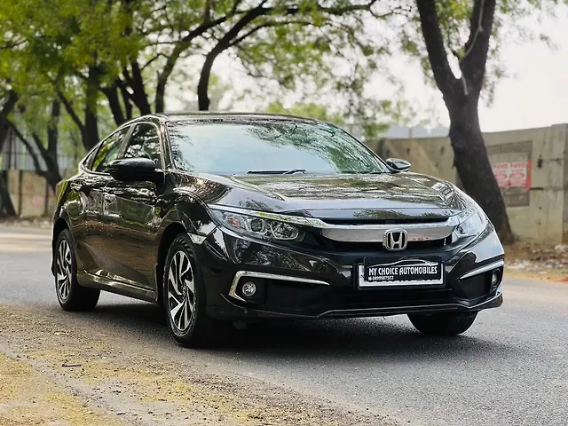 Used 2020 Honda Civic in Delhi