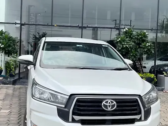 Used 2025 Toyota Innova Crysta in Raipur Used 2025 Toyota Innova Crysta in Raipur