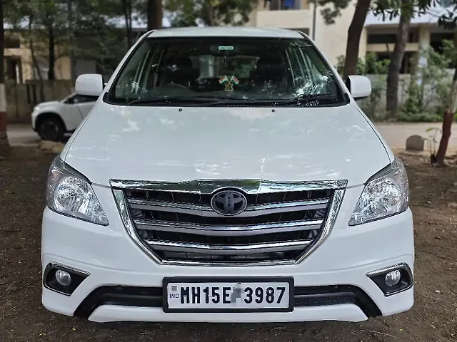 Used 2014 Toyota Innova in Nashik