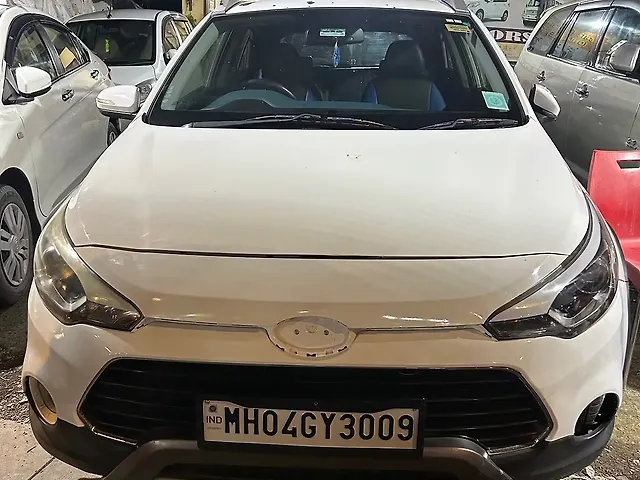 Used 2015 Hyundai i20 Active in Mumbai