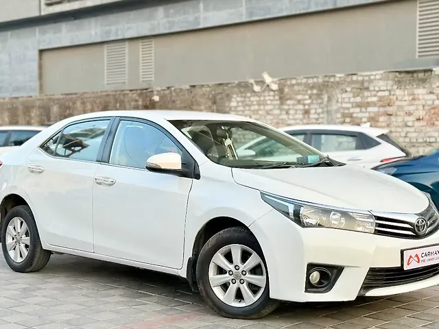 Used 2014 Toyota Corolla Altis in Surat Used 2014 Toyota Corolla Altis in Surat