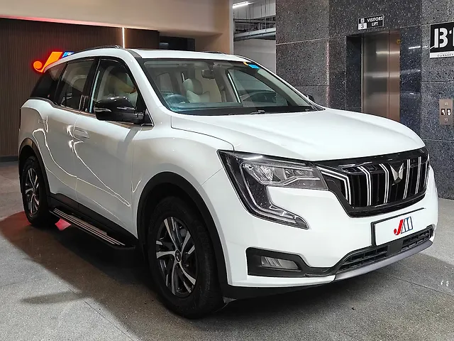 Used 2022 Mahindra XUV700 in Ahmedabad