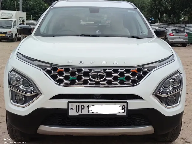Used 2023 Tata Safari in Delhi
