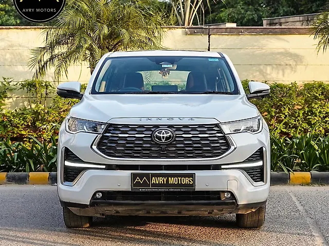 Used 2025 Toyota Innova Hycross in Delhi Used 2025 Toyota Innova Hycross in Delhi