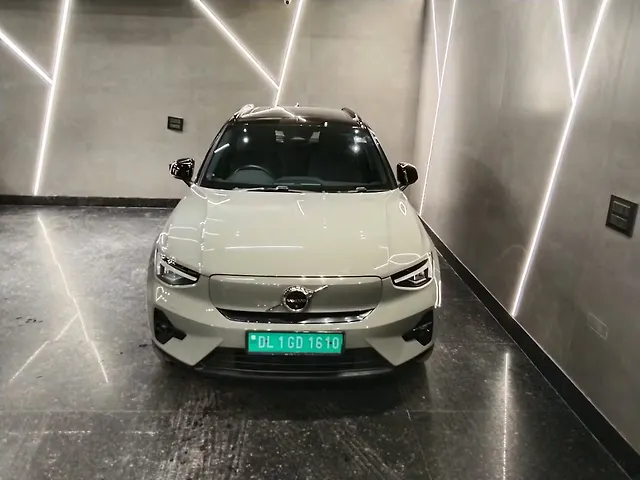 Used 2023 Volvo EX40 in Delhi