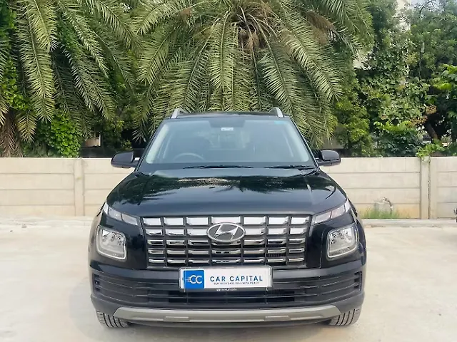 Used 2024 Hyundai Venue in Hyderabad Used 2024 Hyundai Venue in Hyderabad