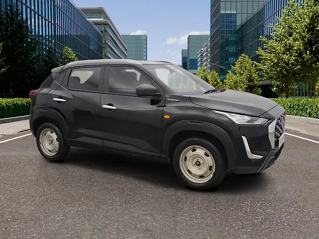 Used 2025 Nissan Magnite in Pune