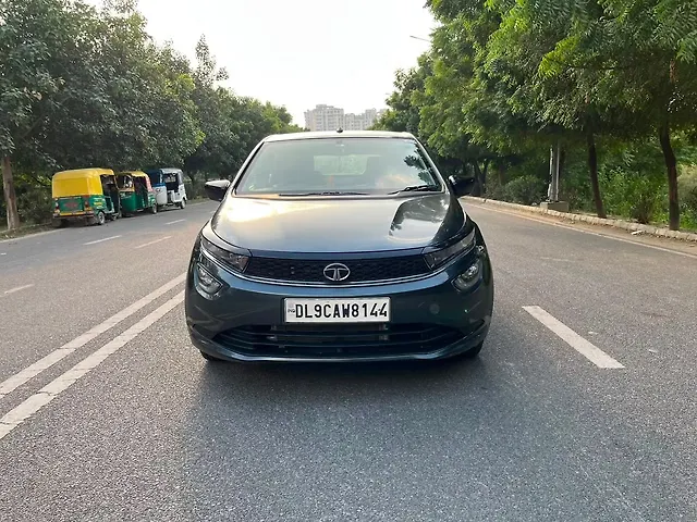 Used 2023 Tata Altroz in Noida