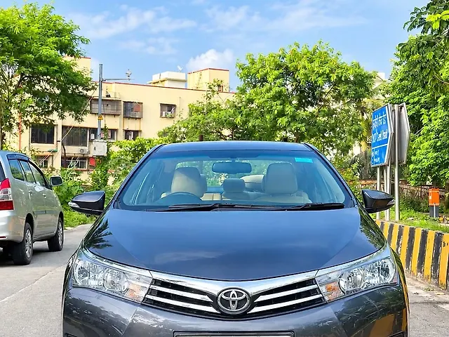 Used 2015 Toyota Corolla Altis in Mumbai