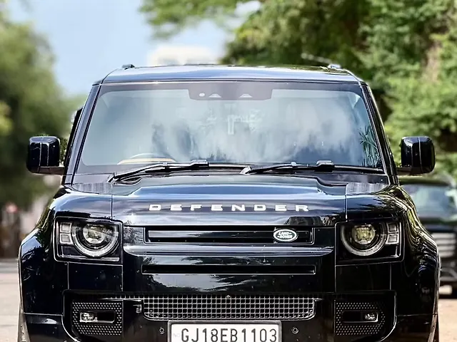 Used 2024 Land Rover Defender in Mumbai Used 2024 Land Rover Defender in Mumbai