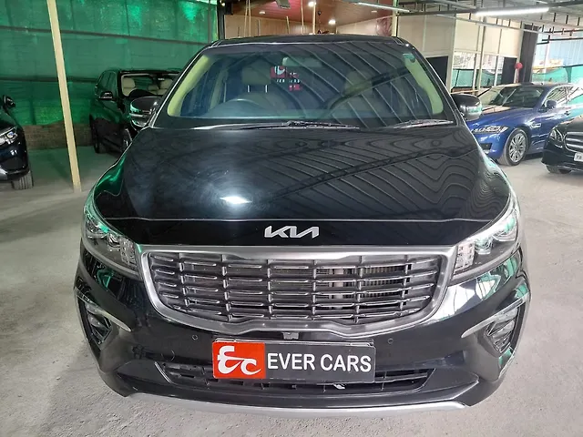 Used 2022 Kia Carnival in Hyderabad