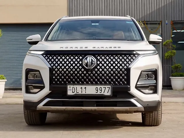 Used 2023 MG Hector Plus in Delhi