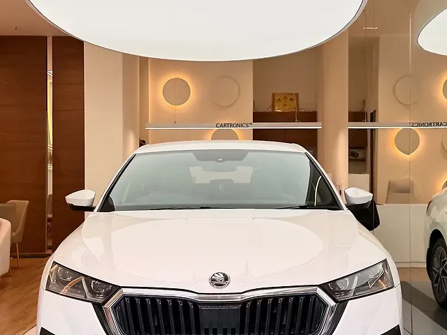 Used 2022 Skoda Octavia in Mumbai Used 2022 Skoda Octavia in Mumbai