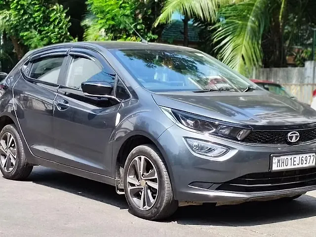 Used 2023 Tata Altroz in Mumbai
