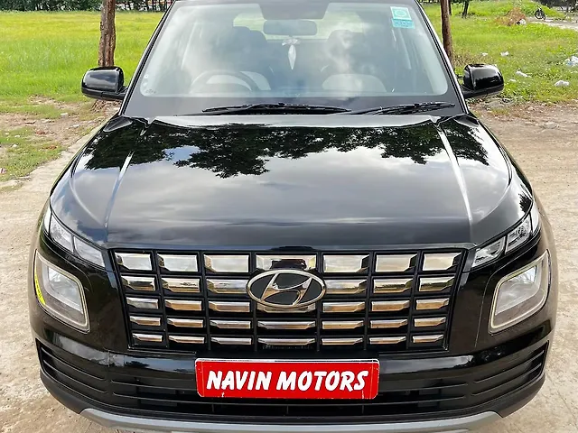 Used 2022 Hyundai Venue in Ahmedabad Used 2022 Hyundai Venue in Ahmedabad
