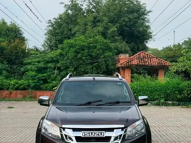 Used 2017 Isuzu D-Max V-Cross in Delhi Used 2017 Isuzu D-Max V-Cross in Delhi