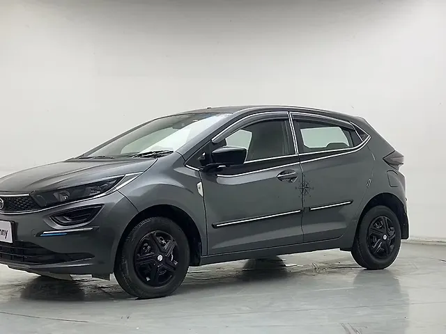 Used 2023 Tata Altroz in Delhi