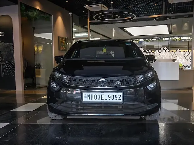 Used 2024 Tata Altroz in Mumbai