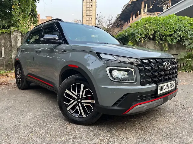 Used 2024 Hyundai Venue in Mumbai