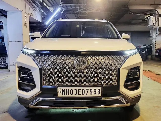Used 2023 MG Hector Plus in Mumbai