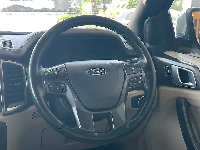 Used 2016 Ford Endeavour in Ahmedabad Used 2016 Ford Endeavour in Ahmedabad