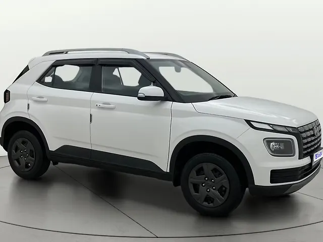 Used 2025 Hyundai Venue in Bangalore Used 2025 Hyundai Venue in Bangalore