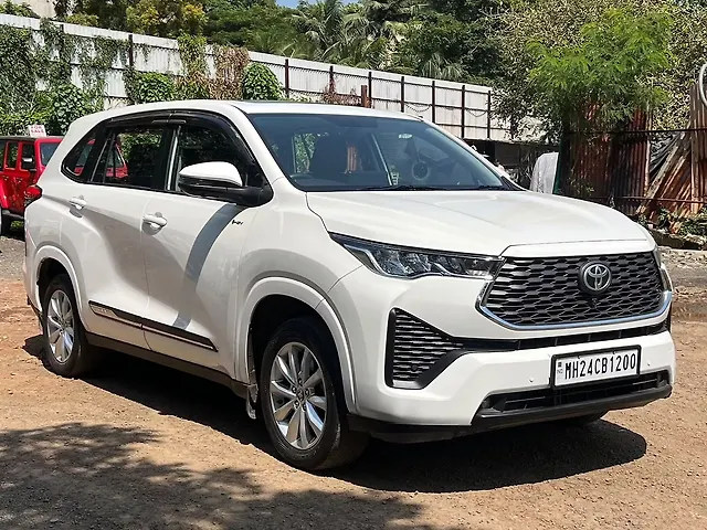 Used 2025 Toyota Innova Hycross in Mumbai Used 2025 Toyota Innova Hycross in Mumbai