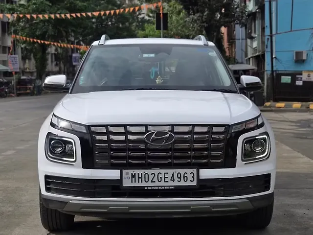 Used 2024 Hyundai Venue in Mumbai