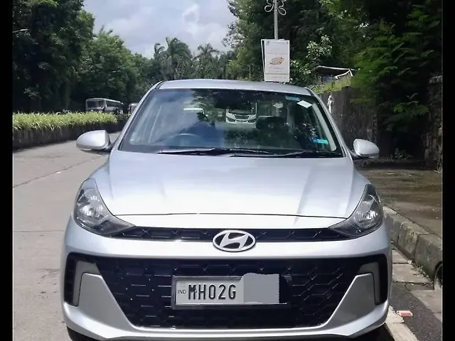 Used 2024 Hyundai Aura in Mumbai Used 2024 Hyundai Aura in Mumbai