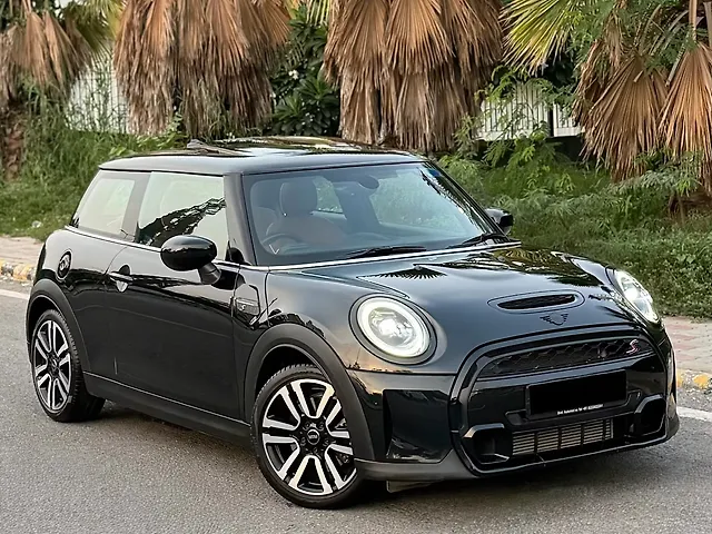 Used 2024 Mini Cooper in Delhi