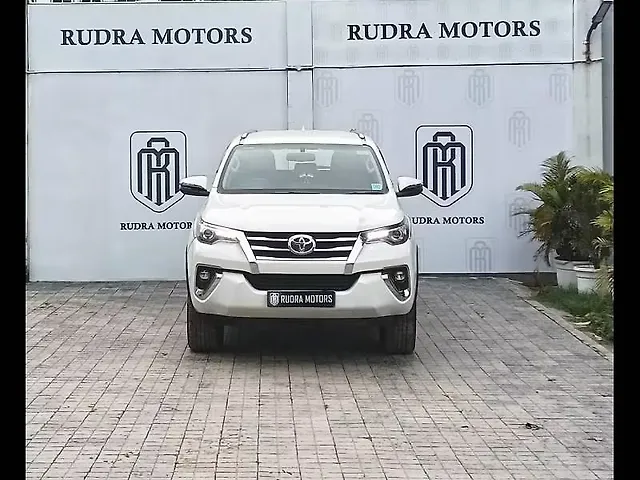 Used 2020 Toyota Fortuner in Kolkata