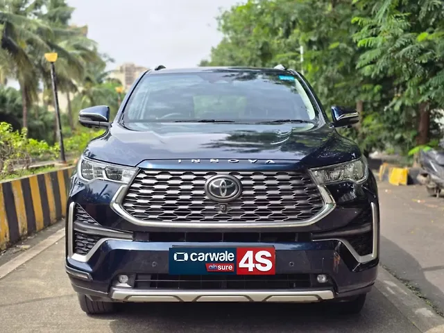 Used 2025 Toyota Innova Hycross in Mumbai