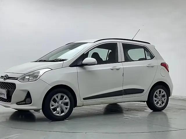 Used 2017 Hyundai Grand i10 in Delhi