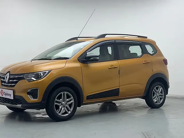 Used 2022 Renault Triber in Delhi
