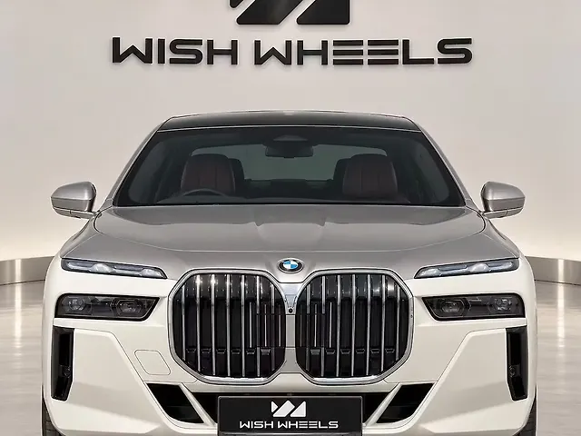 Used 2025 BMW 7-Series in Mumbai