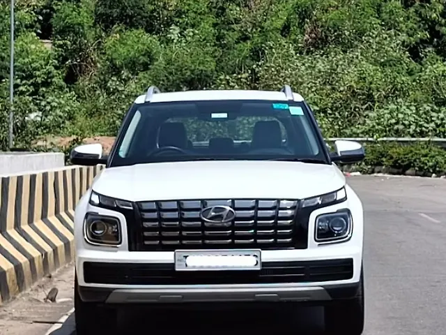 Used 2023 Hyundai Venue in Hyderabad Used 2023 Hyundai Venue in Hyderabad