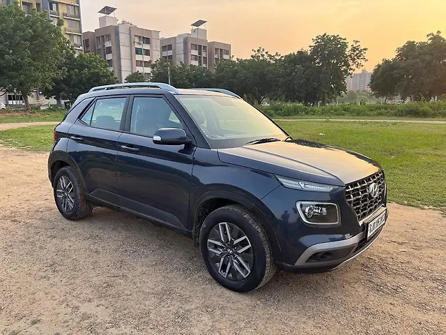 Used 2022 Hyundai Venue in Ahmedabad Used 2022 Hyundai Venue in Ahmedabad