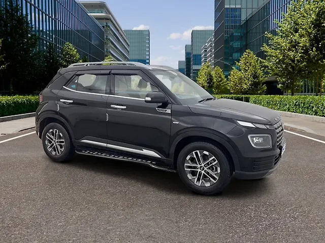 Used 2024 Hyundai Venue in Pune