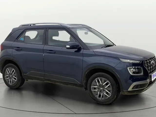 Used 2021 Hyundai Venue in Thane