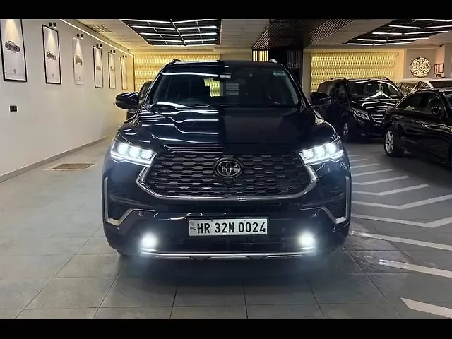 Used 2024 Toyota Innova Hycross in Delhi Used 2024 Toyota Innova Hycross in Delhi