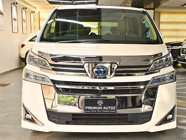 Used 2023 Toyota Vellfire in Delhi Used 2023 Toyota Vellfire in Delhi