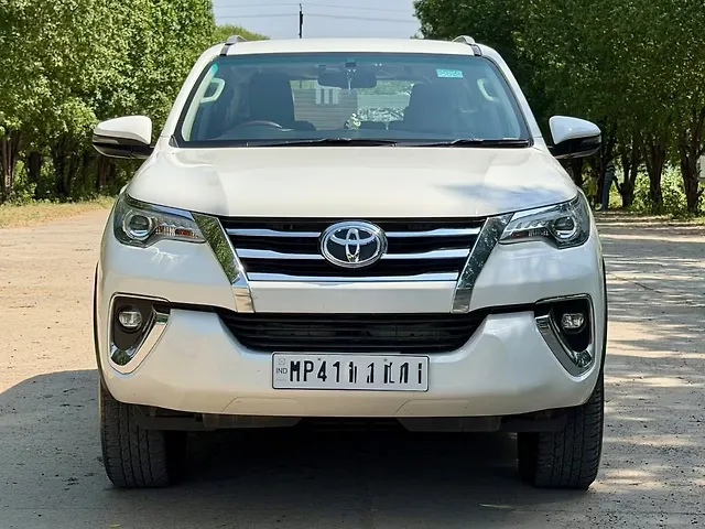 Used 2019 Toyota Fortuner in Indore