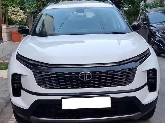 Used 2025 Tata Safari in Bangalore Used 2025 Tata Safari in Bangalore