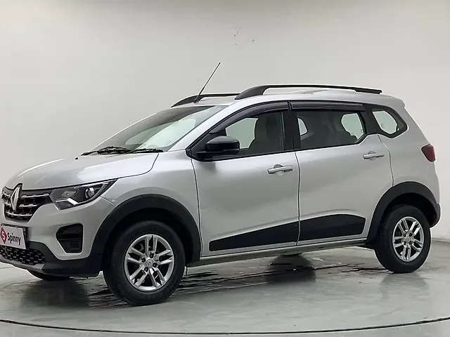 Used 2022 Renault Triber in Delhi