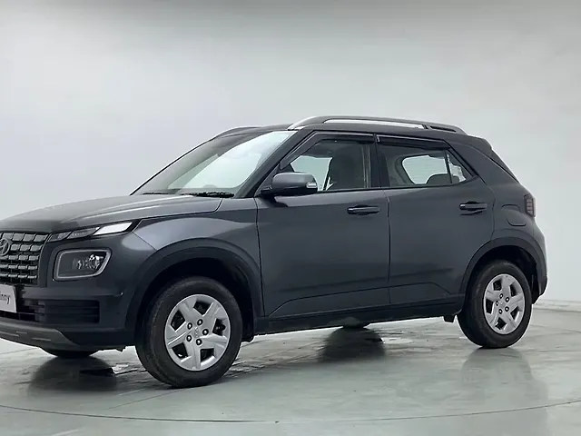 Used 2022 Hyundai Venue in Delhi