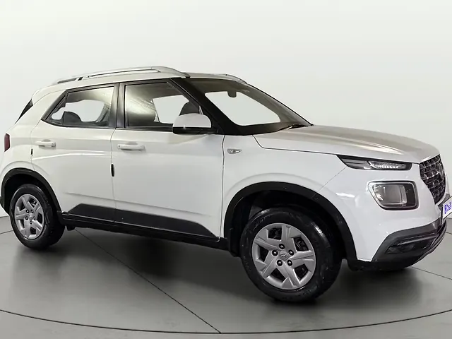 Used 2021 Hyundai Venue in Delhi