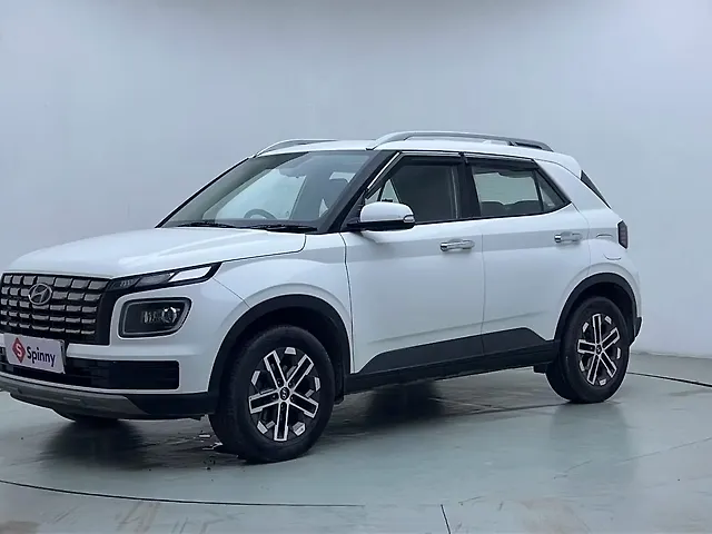 Used 2023 Hyundai Venue in Mumbai