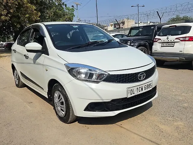 Used 2017 Tata Tigor in Delhi