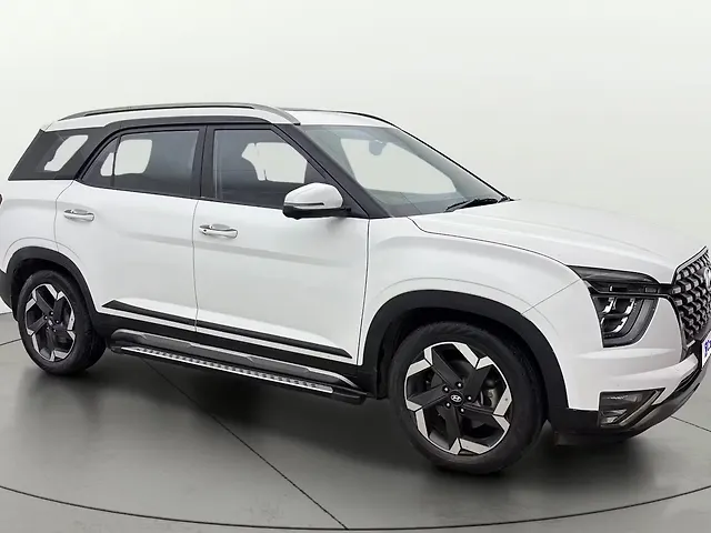 Used 2023 Hyundai Alcazar in Chennai