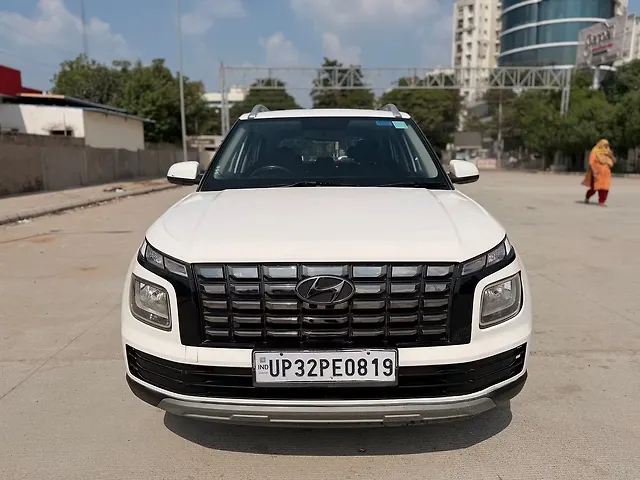 Used 2024 Hyundai Venue in Lucknow Used 2024 Hyundai Venue in Lucknow